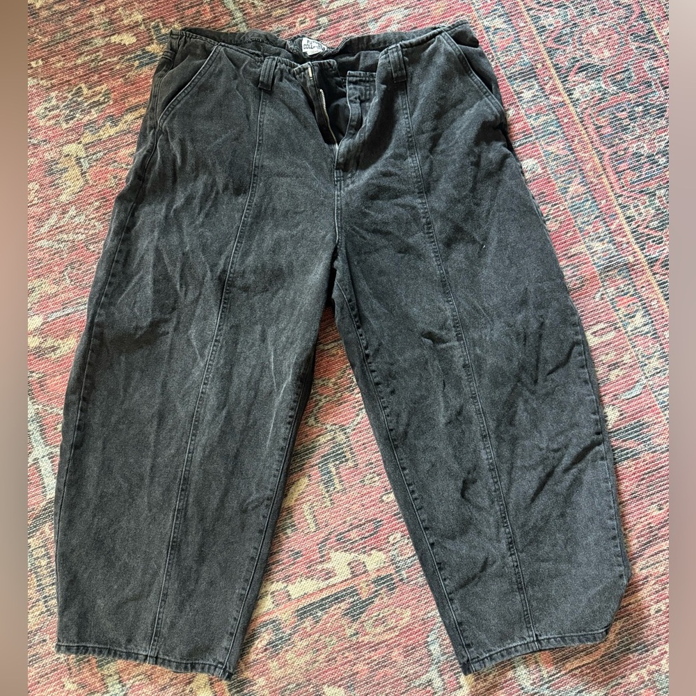 Future Collective black relaxed barrel jeans - size 20